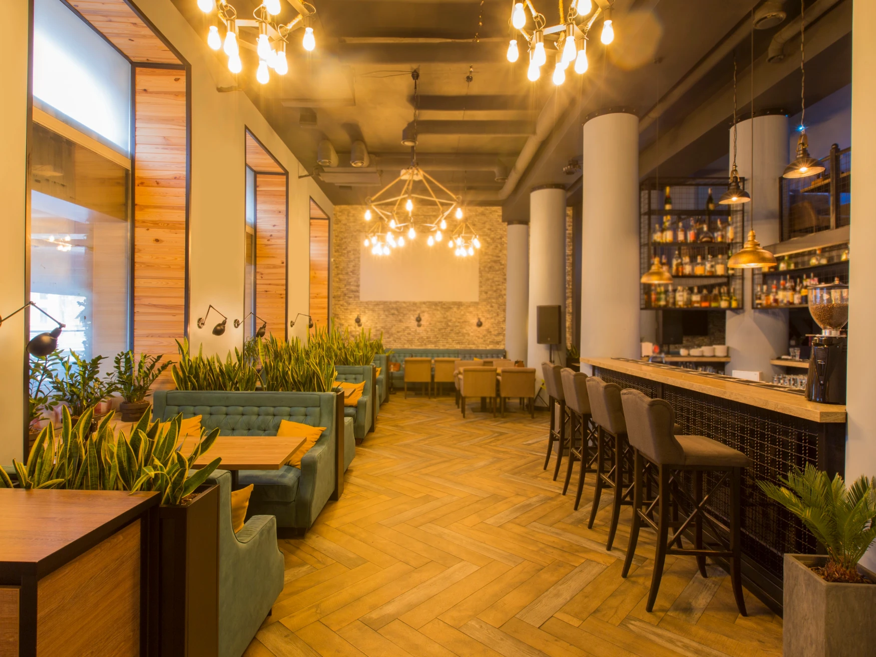 Local comercial reformado en Leganés con nuevo diseño, distribución y acabados modernos